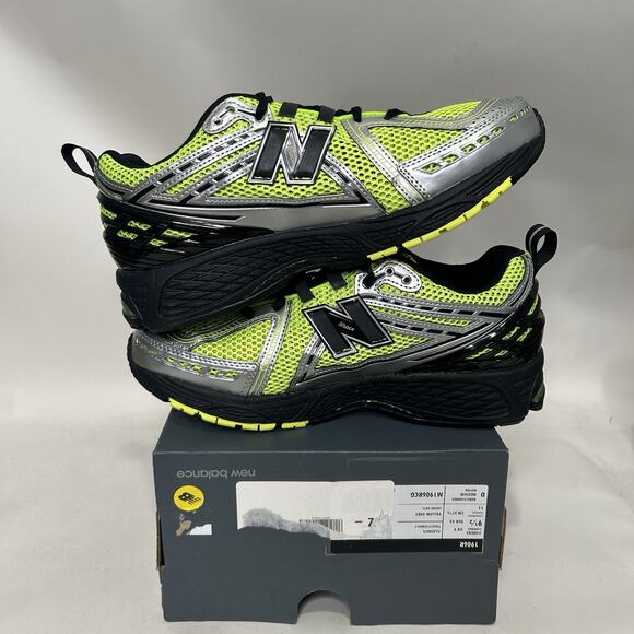 New Balance 1906R “Volt Black Silver” M1906RCG
